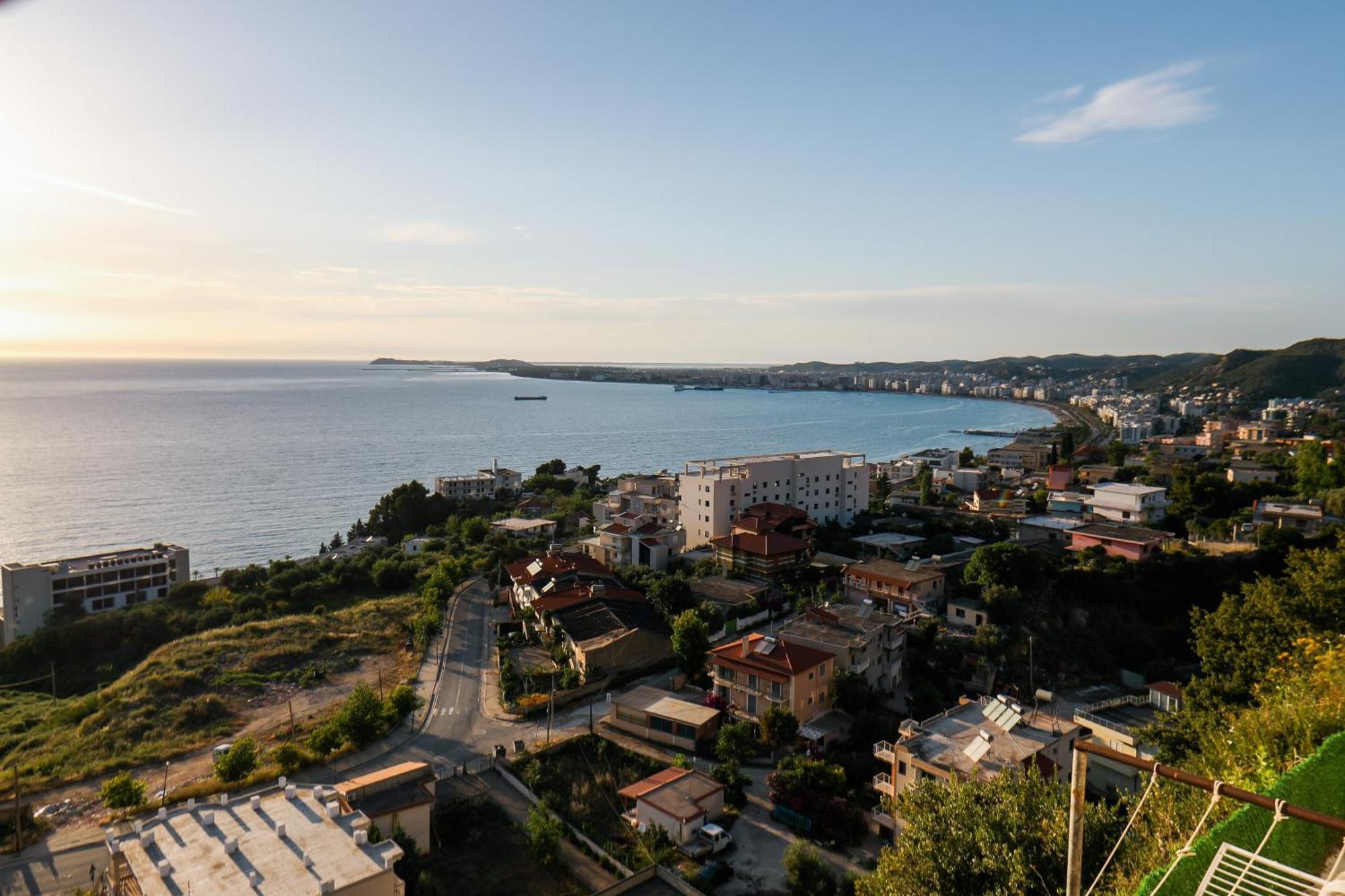 Vila Dena Вльора Екстер'єр фото